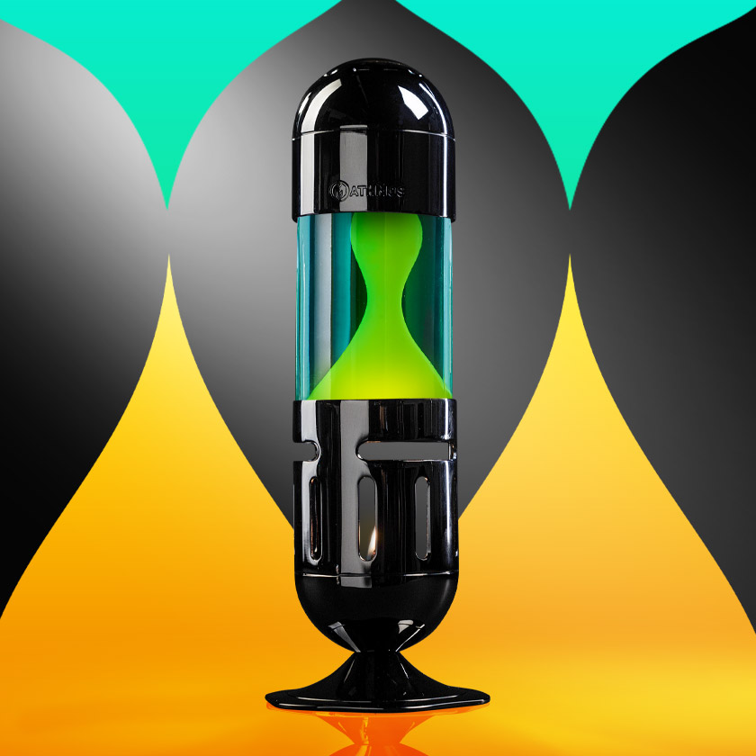 Viena juoda Mathmos Pod žvakinė lavos lempa su mėlynu skysčiu ir geltona lava grafiniame fone